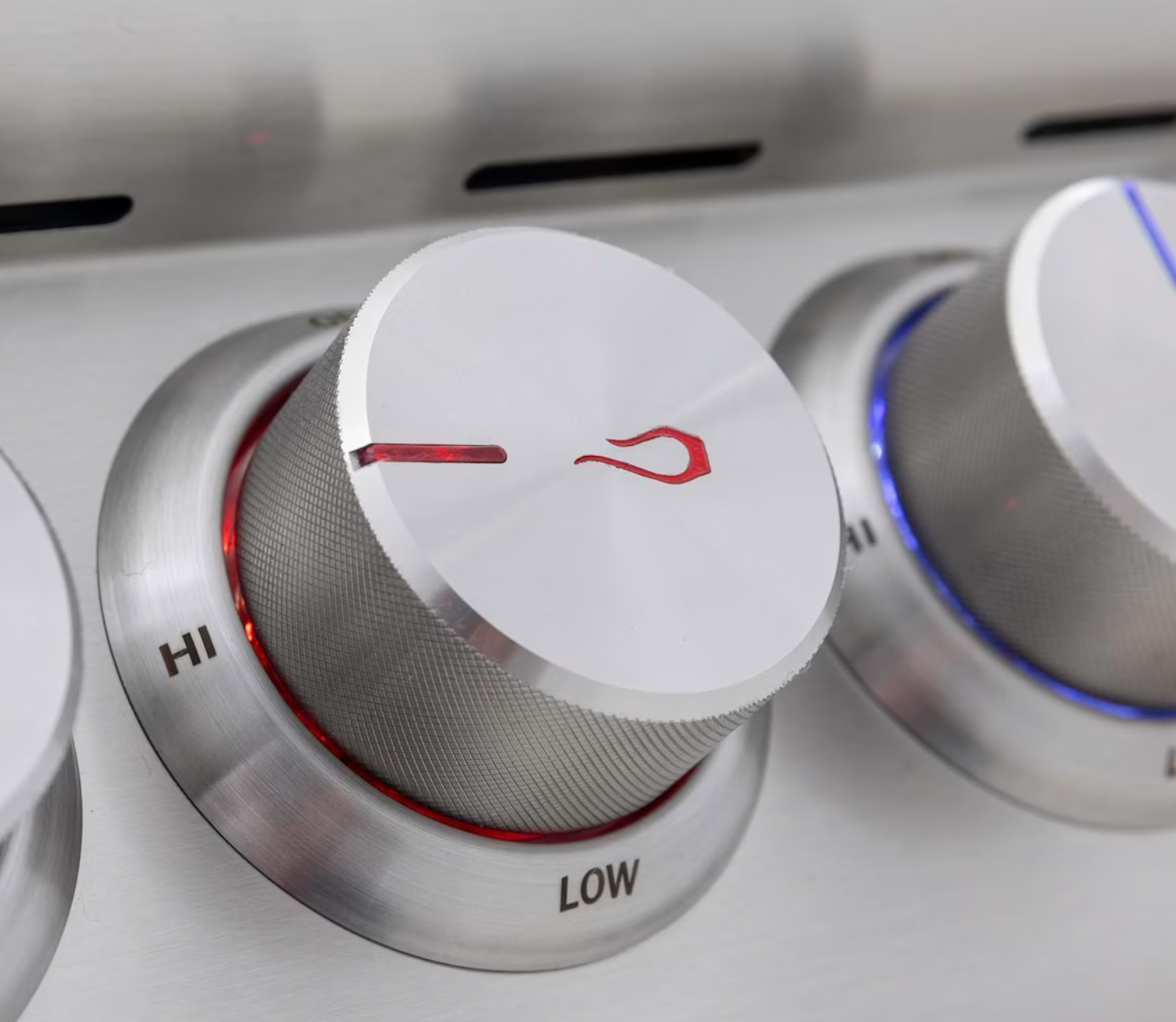 Blaze Sunrise 8-Ft Outdoor Kitchen Island w/ 32-Inch LTE+ Natural Gas Grill in Architectural Bronze w/ Keon Countertop