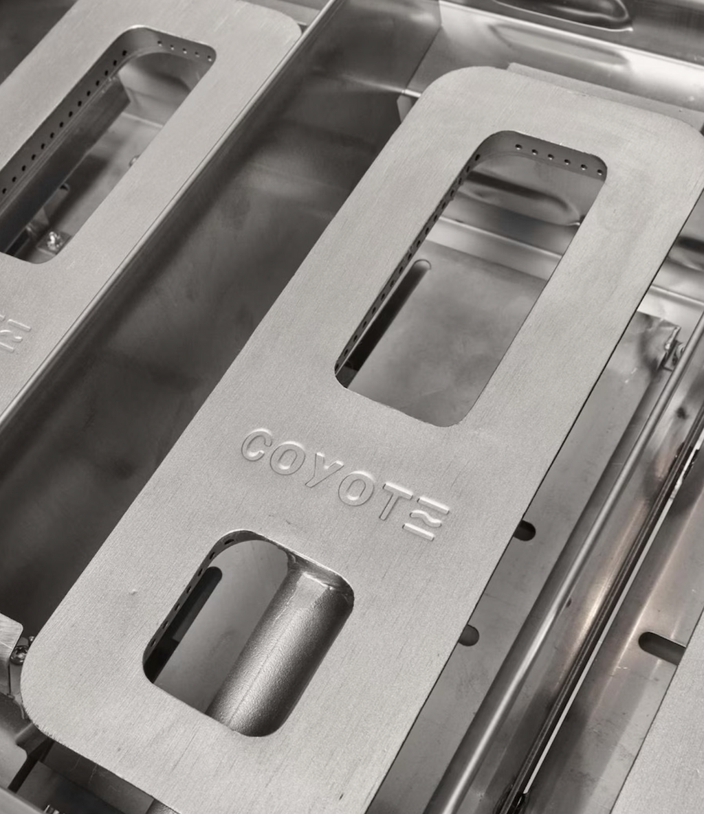 Coyote CL-Series 36-in 4-Burner Built-In Grill w/ Lift-Assist Hood & Safety Valve - C3CL36