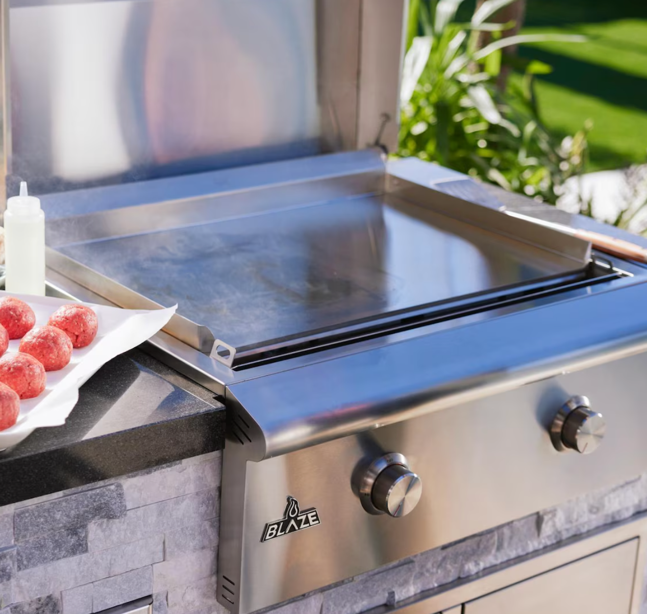 Blaze Premium LTE + 30-Inch Built-In Griddle With Lights