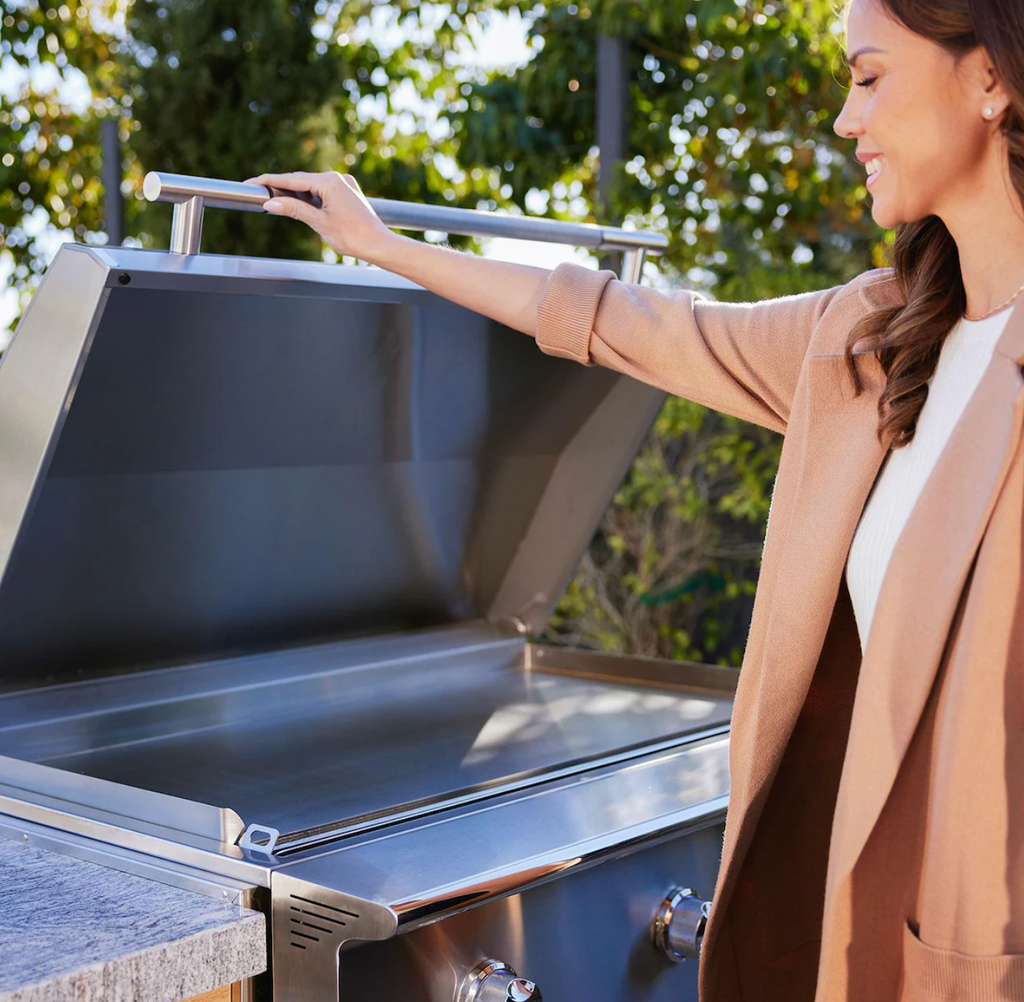 Blaze LTE PRO 40-Inch Built-in Griddle w/ Digital Temperature Screen & Lift-Assist Lid
