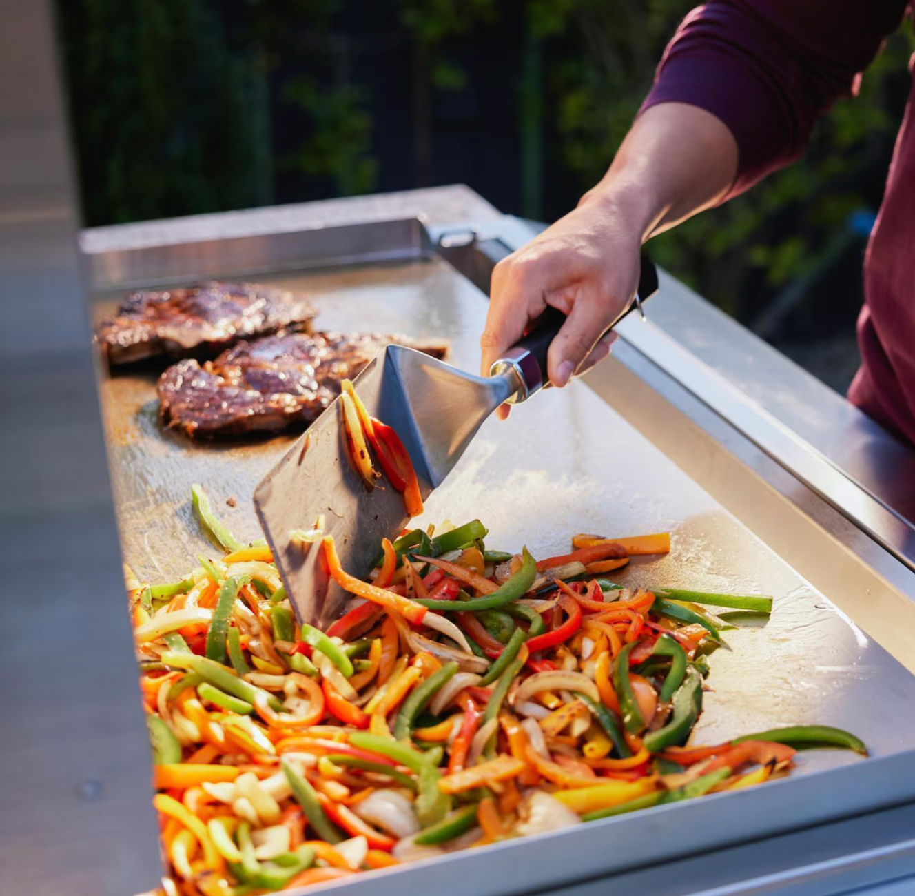Blaze LTE PRO 40-Inch Built-in Griddle w/ Digital Temperature Screen & Lift-Assist Lid